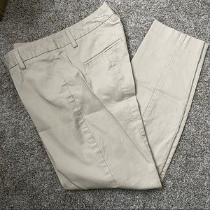 GAP slim cropped khaki pant size 2